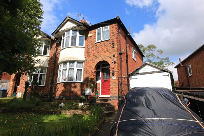 3 Bedroom Semi-Detached House For Sale In Bilton Road, Rugby, CV22