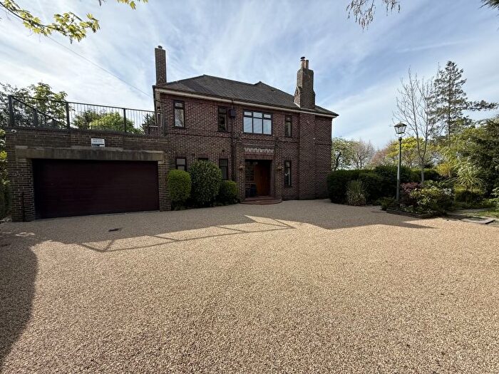 4 Bedroom Detached House To Rent In Bentfield House, Herringthorpe Valley Road, Herringthorpe, Rotherham, S60