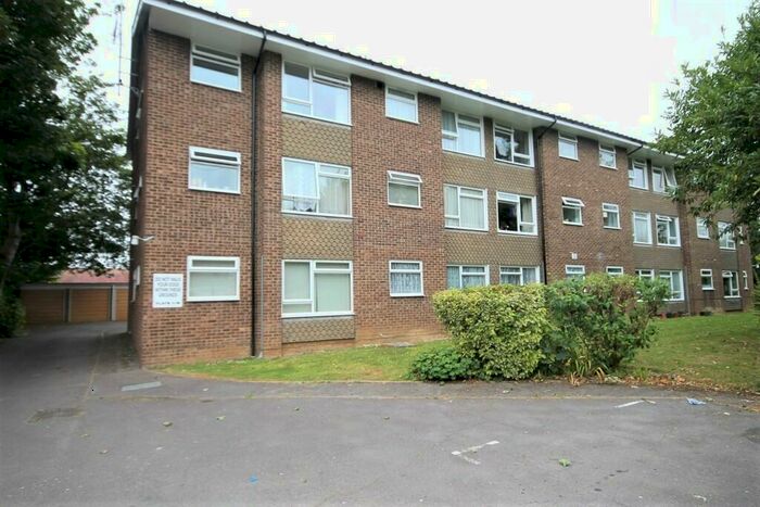 1 Bedroom Apartment To Rent In South Farm Road, Worthing, BN14