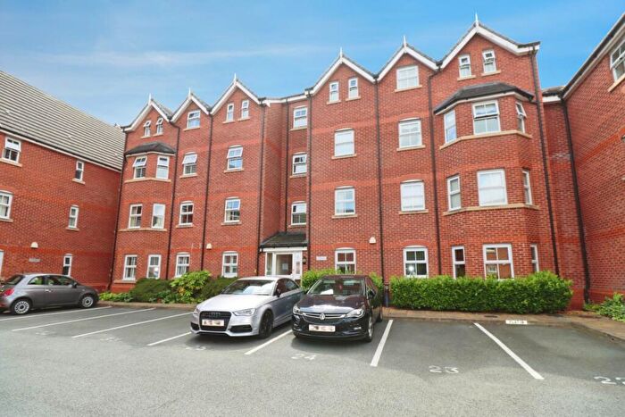 2 Bedroom Flat To Rent In Bethany Court, Spital, CH63