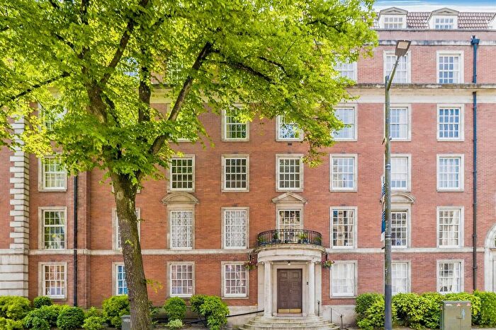 1 Bedroom Apartment For Sale In Westgate Street, Cardiff, CF10