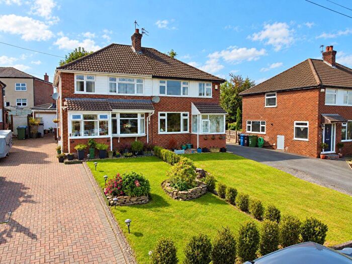 3 Bedroom Semi Detached House For Sale In Thornley Crescent, Bredbury, SK6