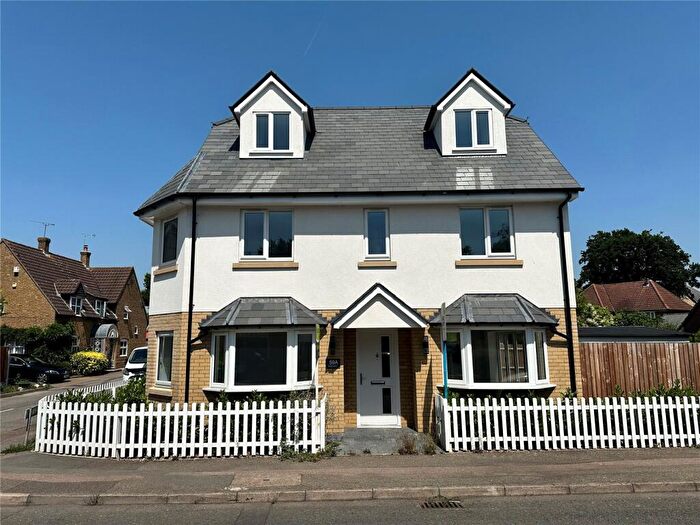 4 Bedroom Detached House For Sale In Bridge Street, Noak Bridge, Essex, SS15