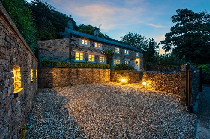4 Bedroom Detached House For Sale In Cross Lane, Holcombe, BL8