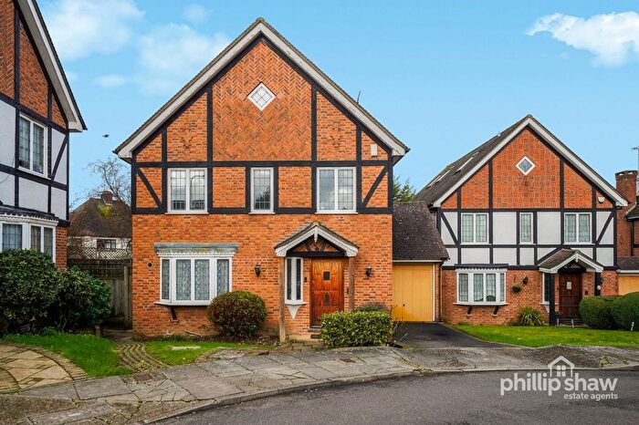 5 Bedroom Detached House For Sale In Mountington Park Close, Harrow, HA3