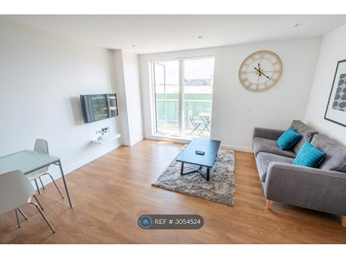 1 Bedroom Flat To Rent In Kara Court, London, E3