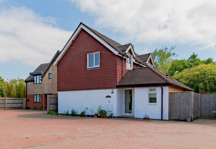 2 Bedroom Detached House For Sale In Lower Shrubbery, Radley College, Radley, Abingdon, OX14