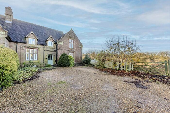 3 Bedroom Semi-Detached House For Sale In Cauldon Low, Staffordshire, ST10