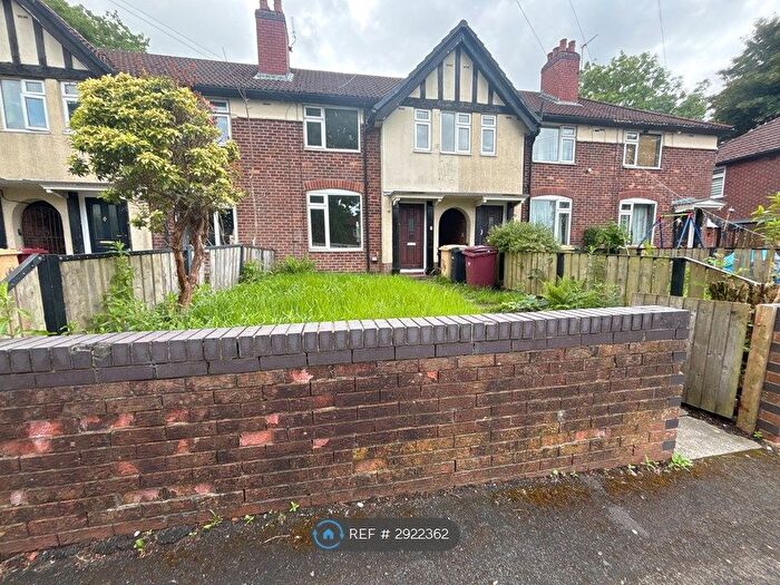 3 Bedroom Terraced House To Rent In New Lane, Bolton, BL2