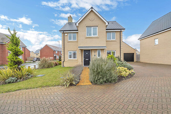 4 Bedroom Detached House For Sale In Waits Close, Bury St Edmunds, IP32