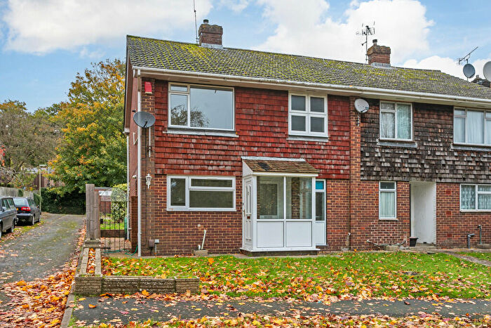 3 Bedroom Semi-Detached House To Rent In Buriton Road, Winchester, SO22