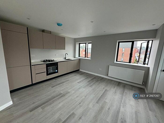 2 Bedroom Flat To Rent In Sheppard Grove, Eagle Farm South, Milton Keynes, MK17