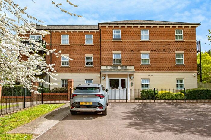 2 Bedroom Flat For Sale In Empire Walk, Greenhithe, Kent, DA9