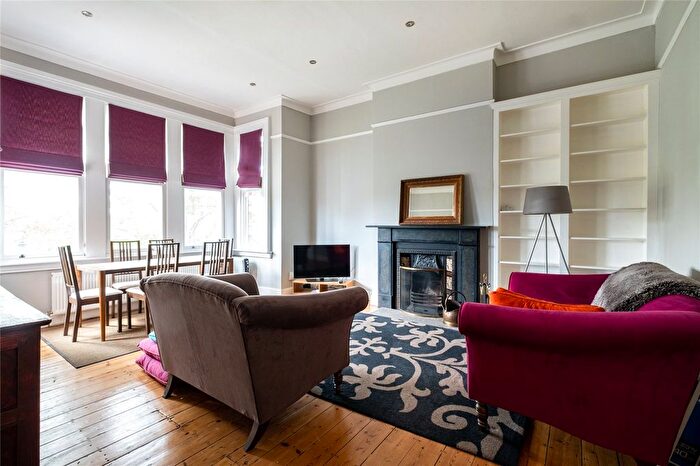 2 Bedroom Flat To Rent In Northanger Road, London, SW16