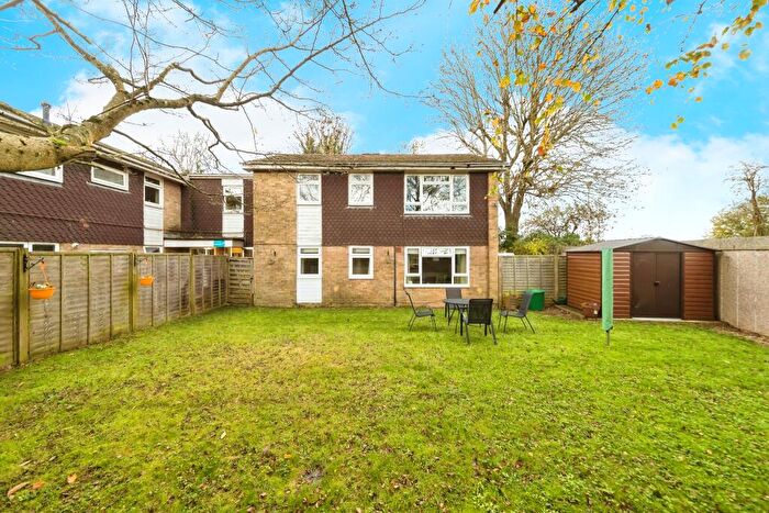 2 Bedroom Flat For Sale In Woodlands Close, Crawley Down, Crawley, RH10