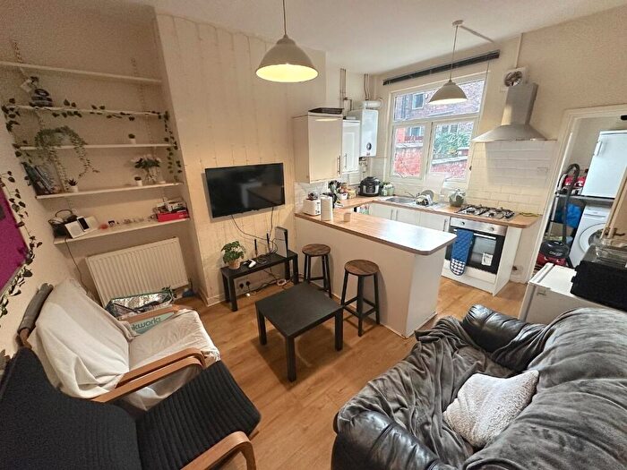 4 Bedroom House To Rent In Rippingham Road Withington, Manchester, M20