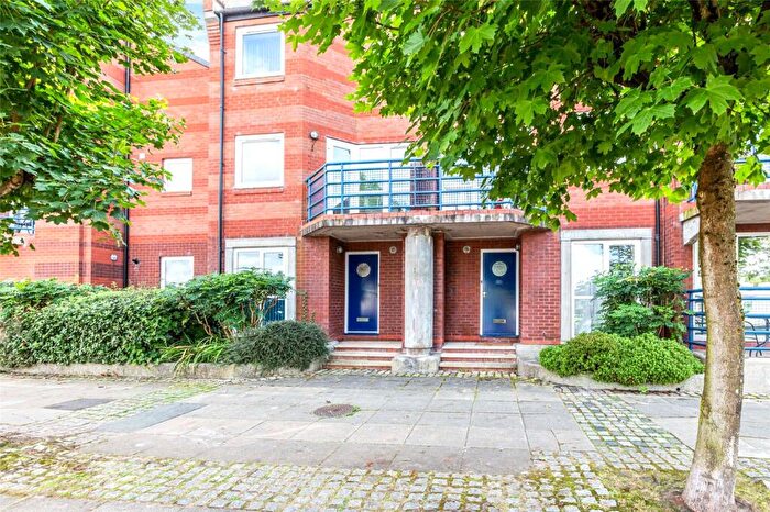 3 Bedroom Town House To Rent In Princes Reach, Ashton-on-Ribble, PR2