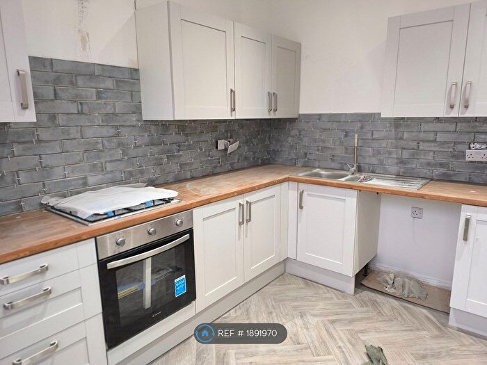 6 Bedroom Terraced House To Rent In Great Western Street, Manchester, M14