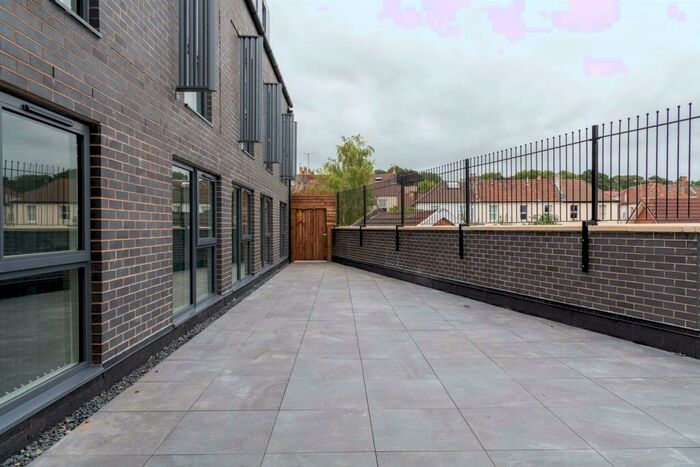 5 Bedroom Flat To Rent In Gloucester Road, Bristol, BS7