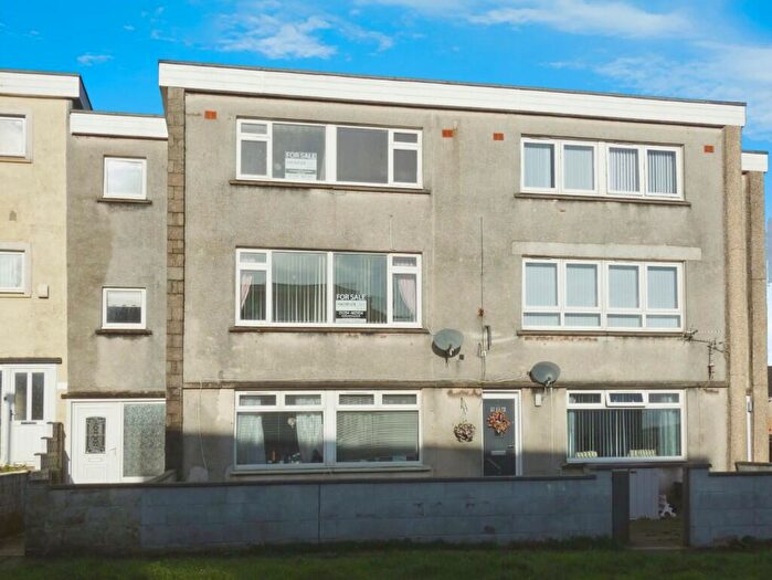 4 Bedroom Maisonette For Sale In Chapelhill Mount, Ardrossan, Ayrshire, KA22