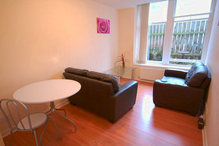 1 Bedroom Flat To Rent In Market Street, Aberdeen, AB11