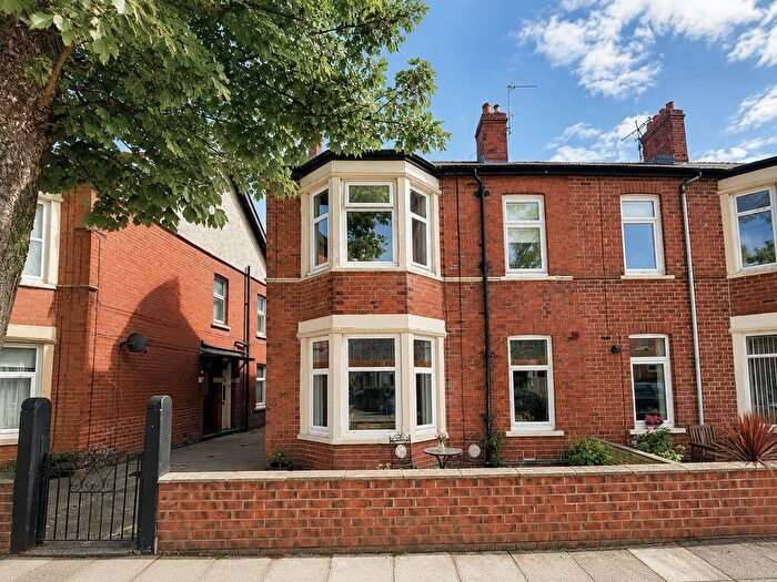 2 Bedroom Flat For Sale In Abbotsford Park, Monkseaton Village, NE25