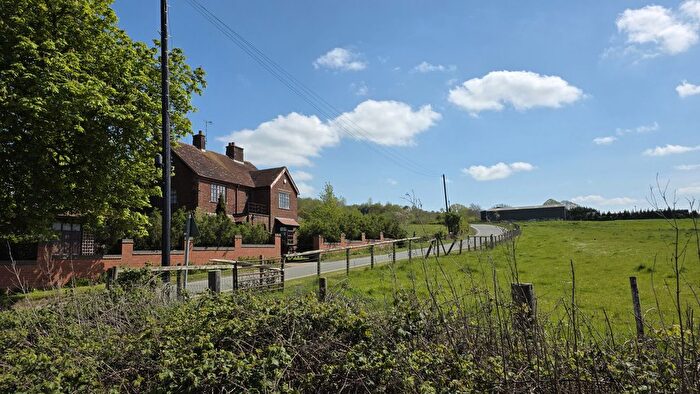 4 Bedroom Detached House For Sale In Brickyard Road, Napton, CV47
