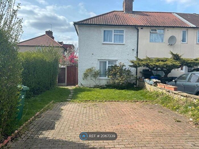 2 Bedroom End Of Terrace House To Rent In Walter Walk, Edgware, HA8