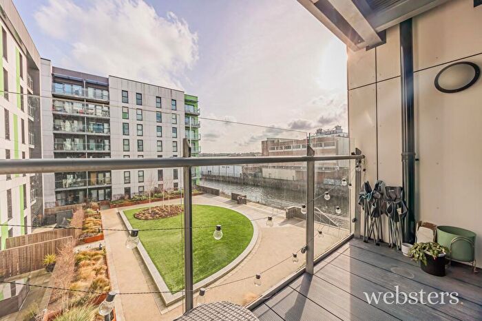 1 Bedroom Apartment For Sale In Geoffrey Watling Way, Norwich, NR1