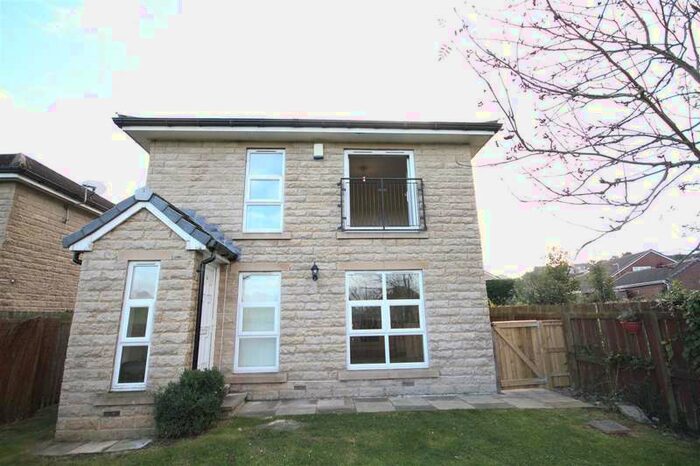 2 Bedroom House To Rent In Carrington Green, Batley, WF17