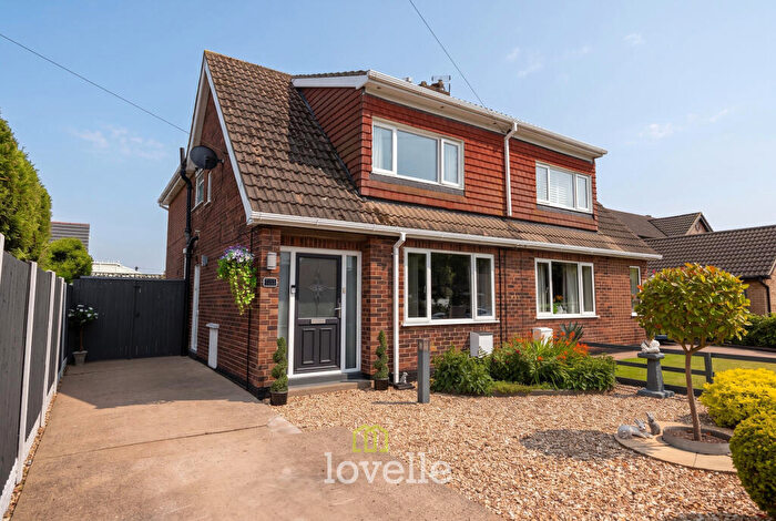 3 Bedroom Semi-Detached House For Sale In Inghams Road, Tetney, DN36
