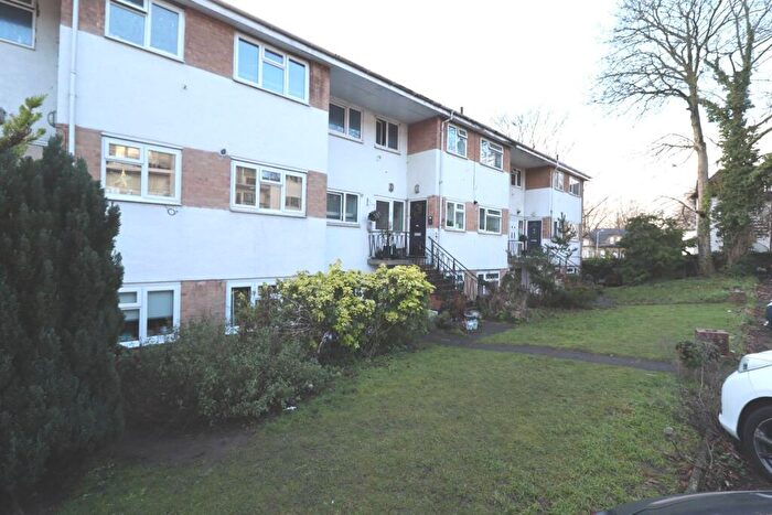 2 Bedroom Maisonette For Sale In Cedar Court, Totteridge Road, HP13
