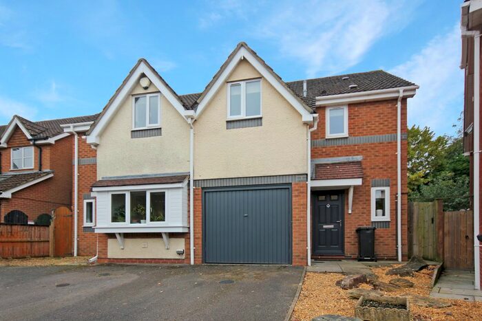 3 Bedroom Semi-Detached House To Rent In Ellan Hay Road, Bradley Stoke, Bristol, BS32