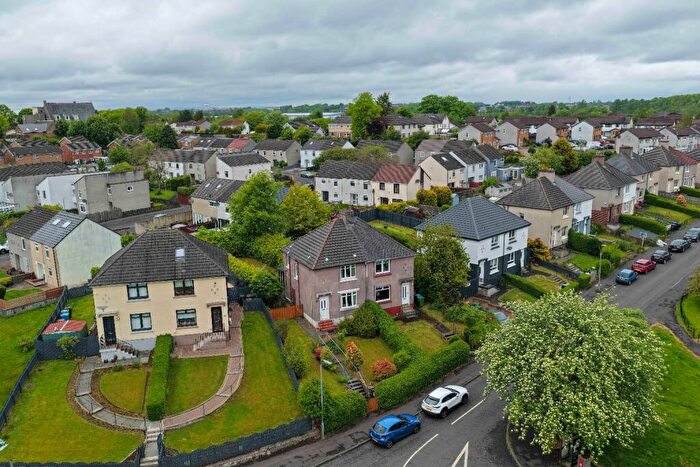 2 Bedroom Semi Detached House For Sale In Rhindmuir Avenue, Swinton, Glasgow, G69