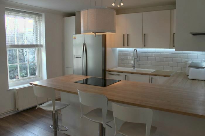 3 Bedroom Flat To Rent In Macaulay Square, London, SW4
