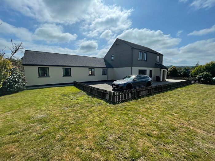 5 Bedroom Property To Rent In United Road, Redruth, TR16
