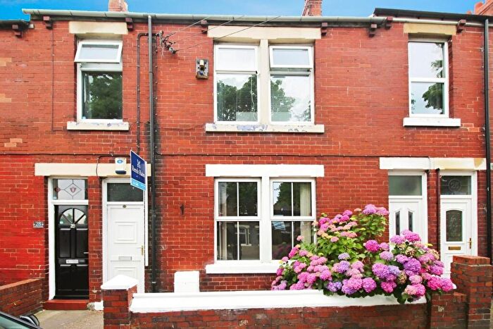2 Bedroom Apartment To Rent In Emmerson Terrace, Washington, Tyne And Wear, NE38