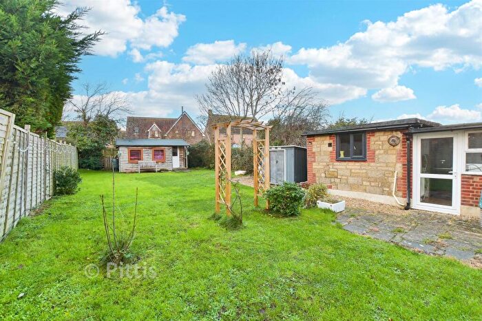 3 Bedroom Semi Detached House For Sale In Warlands Lane, Shalfleet, Newport, Isle Of Wight, PO30