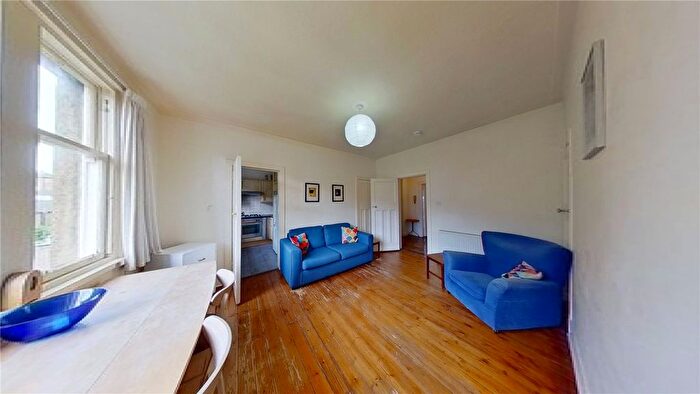 2 Bedroom Flat To Rent In South Learmonth Gardens, Edinburgh, EH4