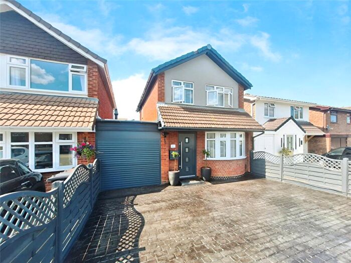 4 Bedroom Detached House For Sale In Rothesay Close, Nuneaton, Warwickshire, CV10