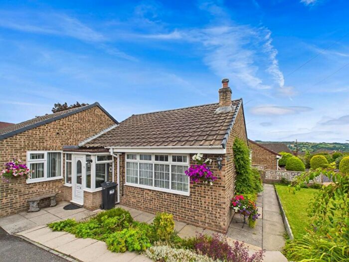 3 Bedroom Detached Bungalow For Sale In Mooredge Drive, Matlock, DE4