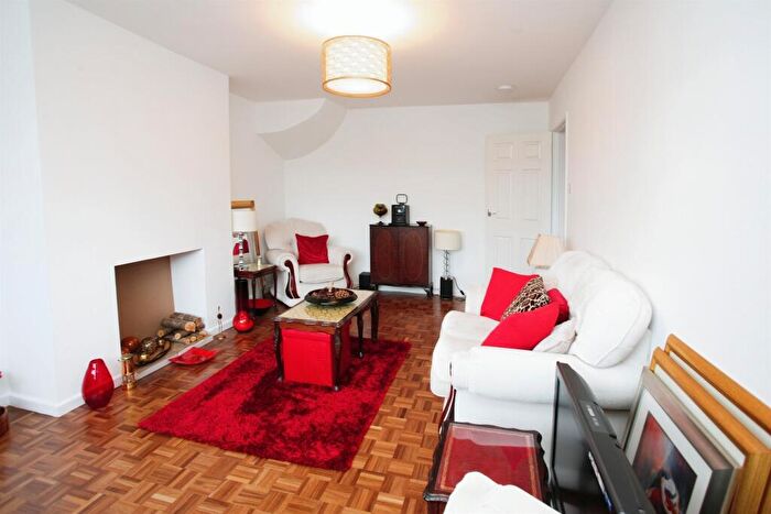 2 Bedroom Detached House For Sale In Beech Grove, Caerphilly, CF83