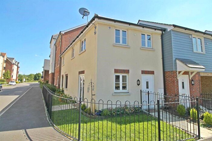 2 Bedroom Flat To Rent In Sheep Way, Redhouse Park, Milton Keynes, MK14