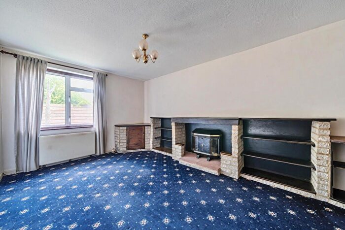 3 Bedroom End Terrace House For Sale In Milwards, Harlow, CM19