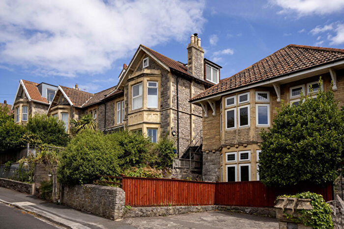 2 Bedroom Apartment For Sale In Coombeside, Weston-super-Mare, BS23