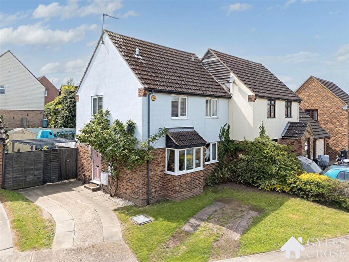 3 Bedroom Semi-Detached House For Sale In Turner Avenue, Manningtree, CO11