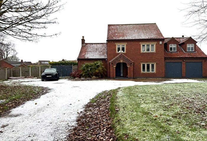 5 Bedroom Detached House For Sale In Eastoft Road, Crowle. Scunthorpe., DN17
