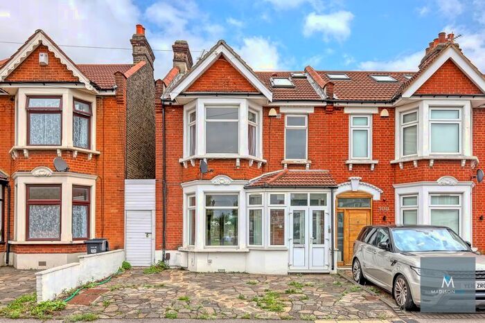 4 Bedroom Semi-Detached House To Rent In Perth Road, Ilford, IG2