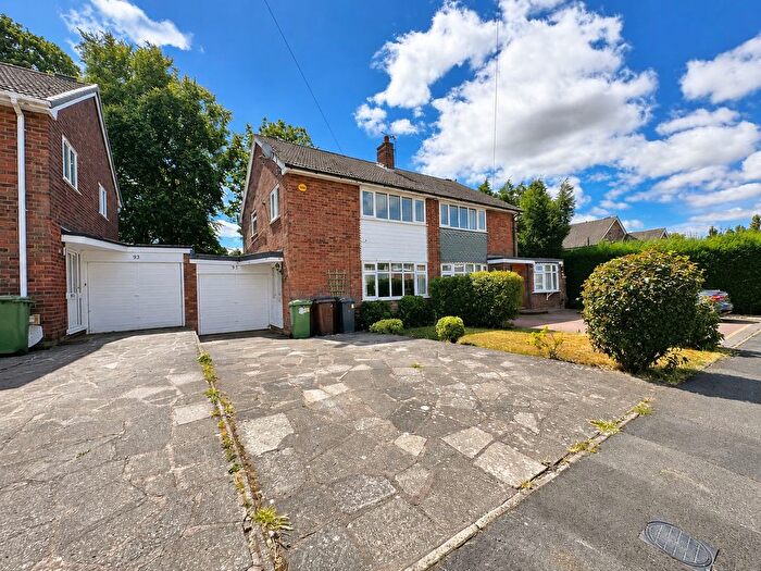 3 Bedroom Semi-Detached House For Sale In Woodside Way, Walsall, West Midlands, WS9