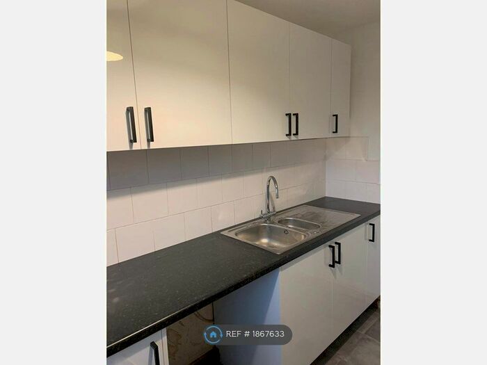 1 Bedroom Flat To Rent In Croughton Court, Ellesmere Port, CH66